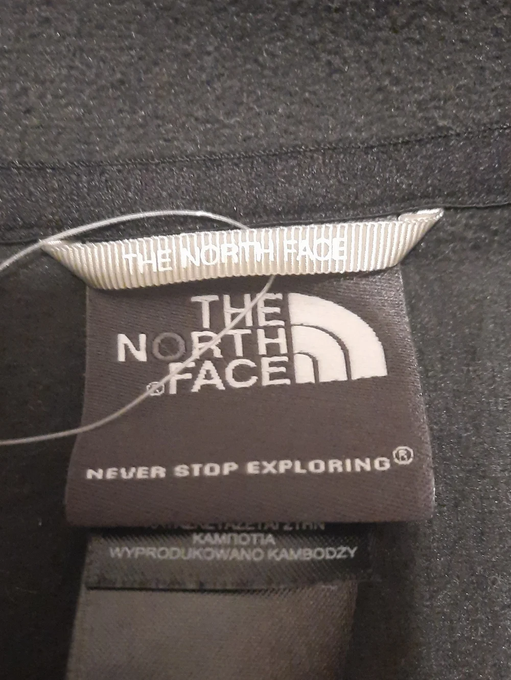The North Face Men's Black Half-Zip Fleece Pullover 332
